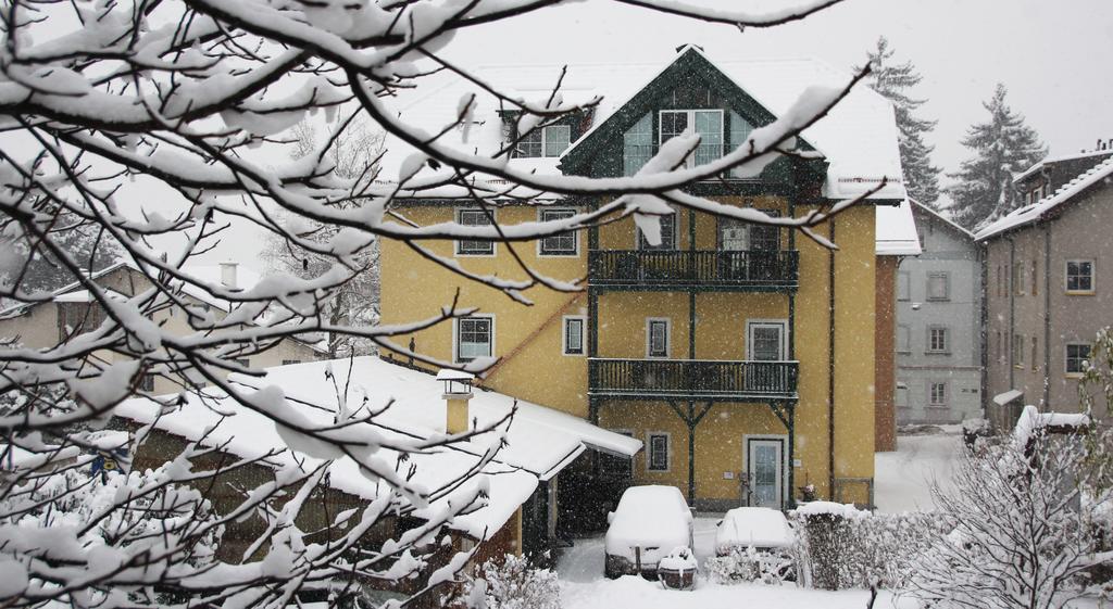 Riedz Apartments Innsbruck- Zentrales Apartmenthaus Mit Gruener Oase Εξωτερικό φωτογραφία