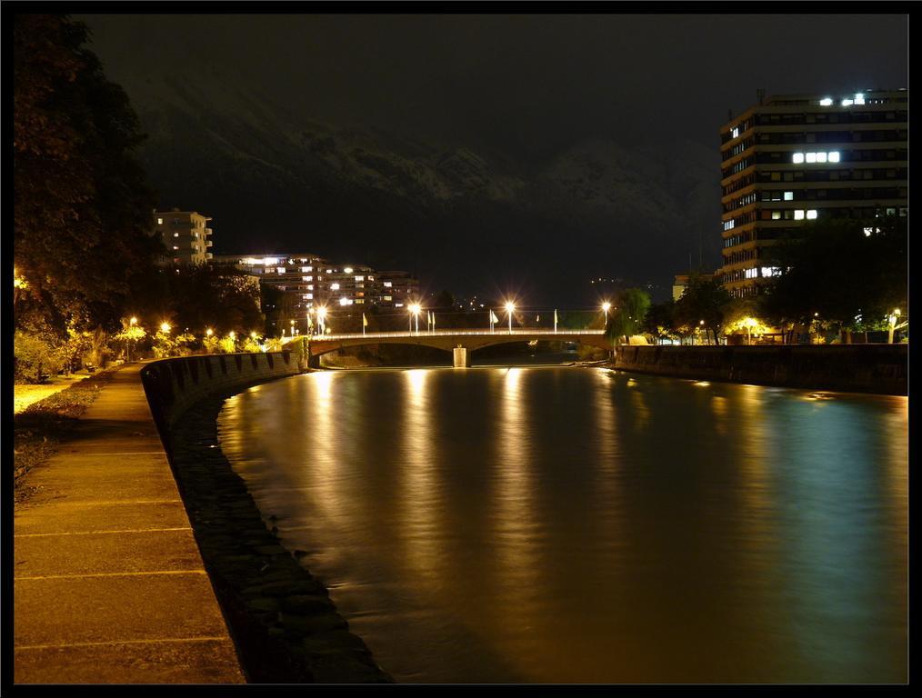 Riedz Apartments Innsbruck- Zentrales Apartmenthaus Mit Gruener Oase Εξωτερικό φωτογραφία